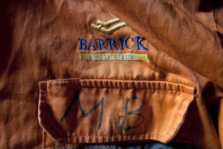 Mali detains four senior employees of Canadian mining giant Barrick Gold