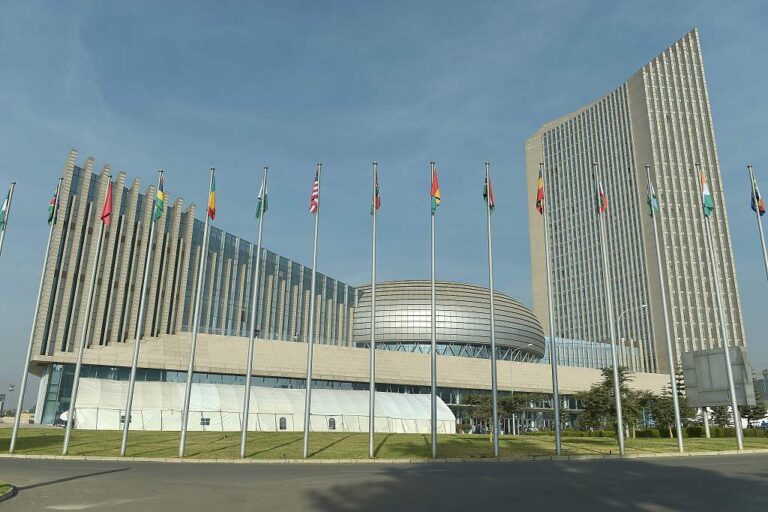 African Union calls for immediate lifting of sanctions on Zimbabwe