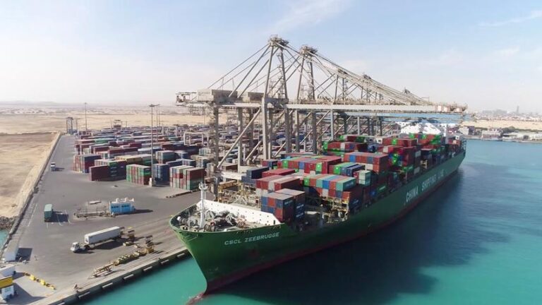 Egypt in advanced talks to attract multibillion-bollar investments to Suez canal economic zone