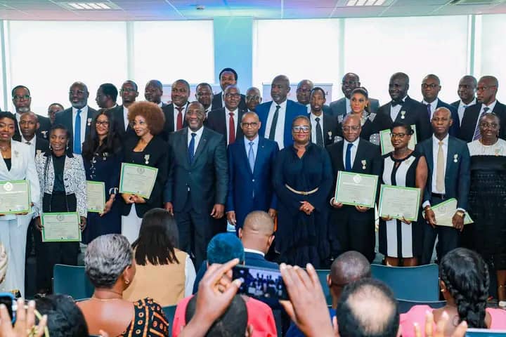 Ivorian government honors 41 bank employees for exceptional service