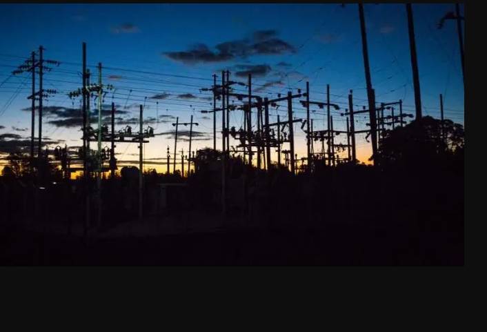 Power outages plunge Zambia and Zimbabwe into darkness