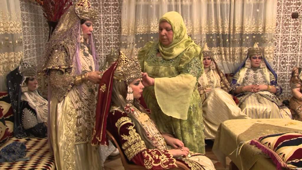 Henna and Algerian traditional dress earn UNESCO recognition for cultural heritage