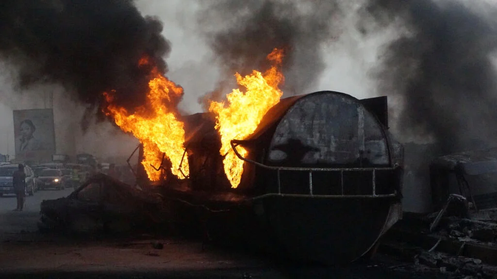 Senegal: truck explosion in thiès leaves six seriously injured, raising safety concerns