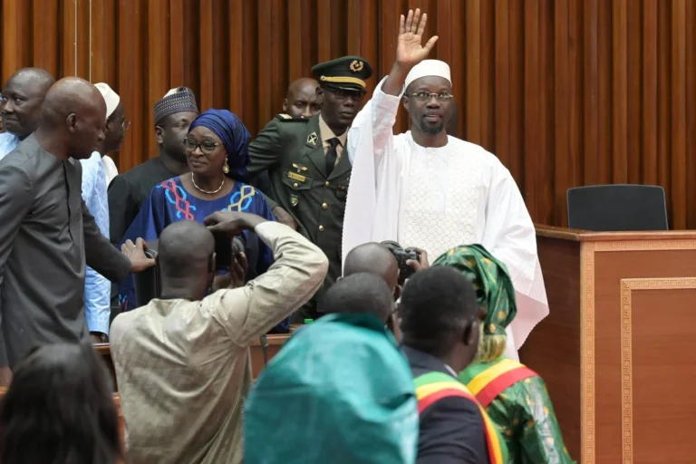 Senegal: Agreement with local government agents ends months of strikes and ushers in reform