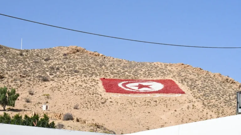 Tunisian government denies entry ban rumors as Algerian tourist numbers soar