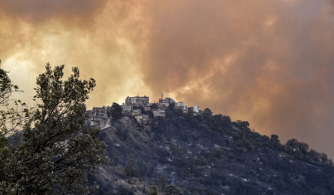 Algeria: three forest fires challenge civil protection efforts across multiple provinces