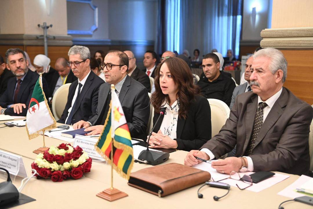Algerian president holds private Talks with zimbabwean counterpart during official visit