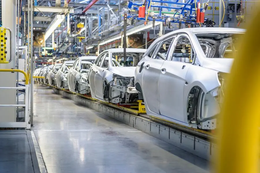 Algeria moves to overhaul automotive sector in drive for transparency and growth