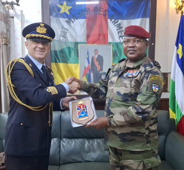 Italian defense attaché visits CAR army headquarters as Military ties deepen
