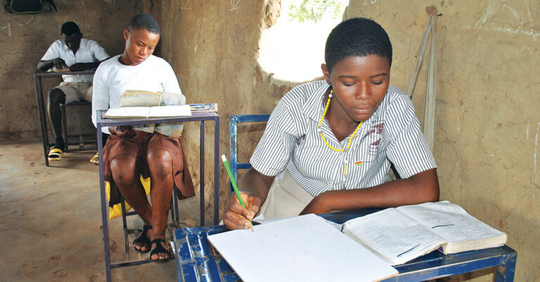 Ghana Launches 5,000 tertiary scholarships with digital application process