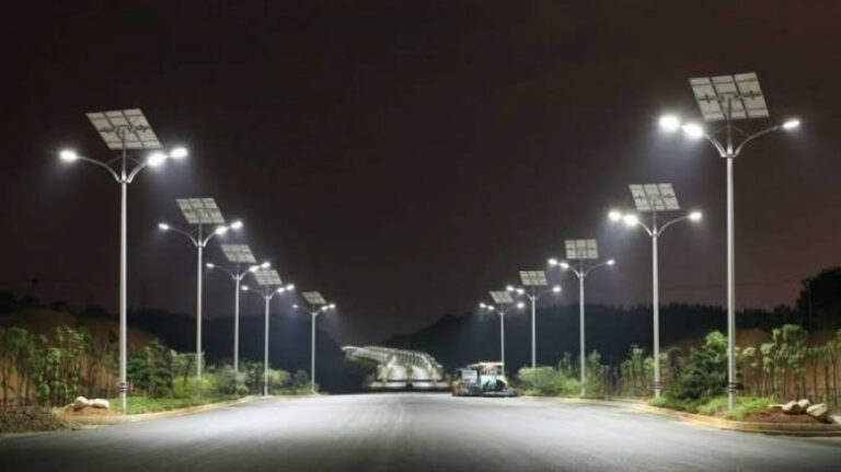 Ghana launches solar street light project to ease pressure on national grid
