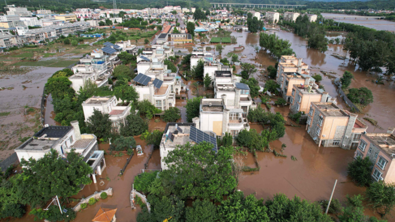 Xi calls for urgent nationwide mobilisation as Ddeadly floods ravage China