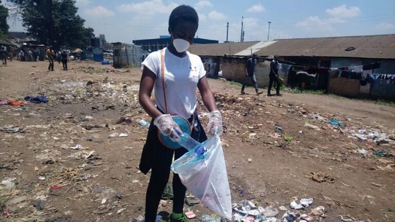 Gabon: Authorized categories of plastic bags as of September 23