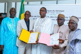 Senegal ends three-year town hall crisis with landmark agreement for local government workers