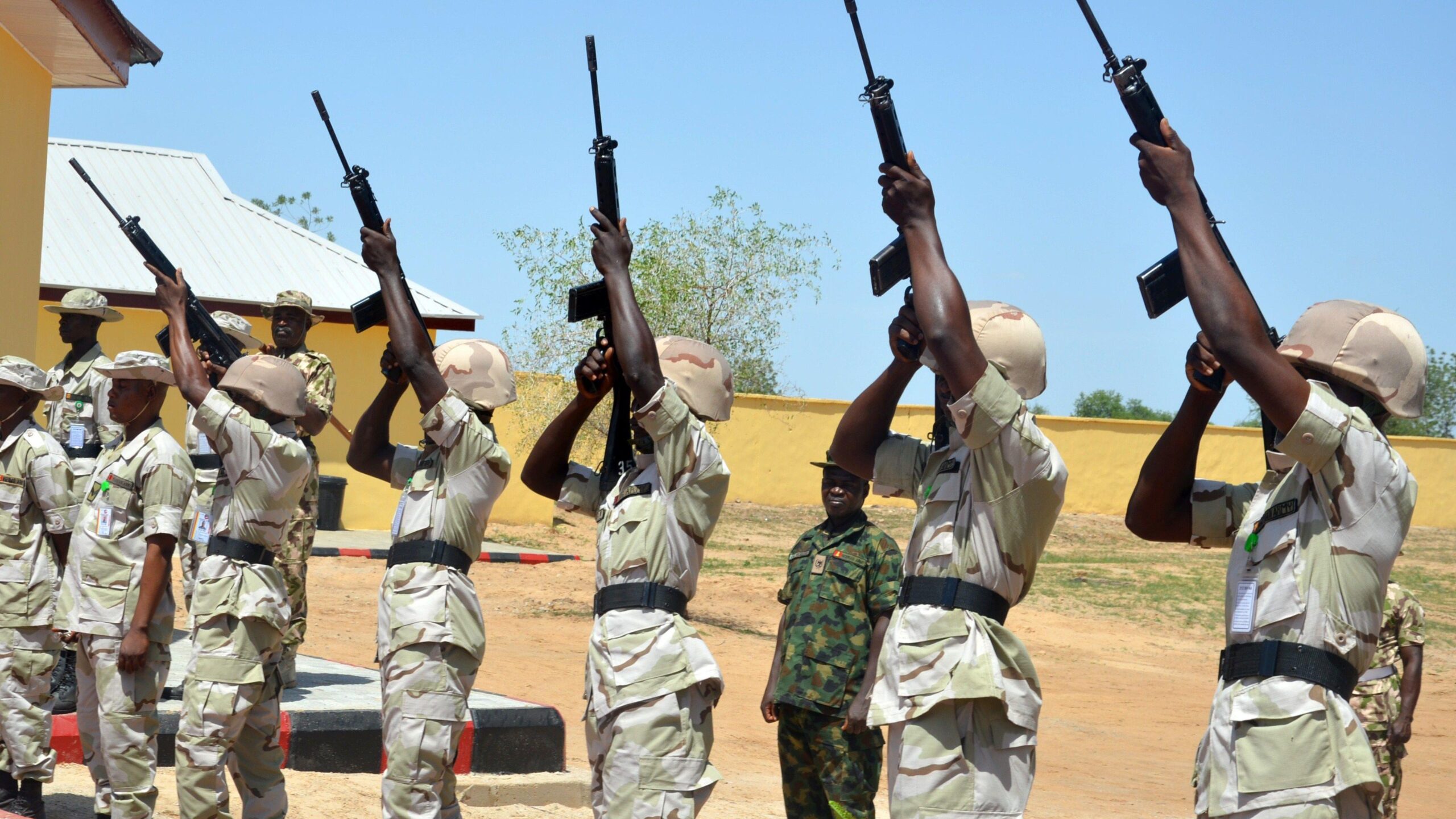 Nigeria: more than 30 jihadists killed in air strikes near Cameroon border