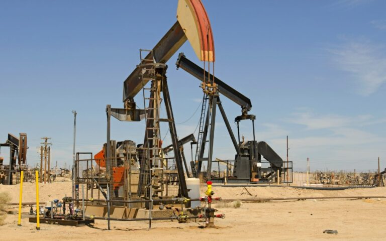 Algeria: new oil exploration partnerships signed with Occidental Petroleum