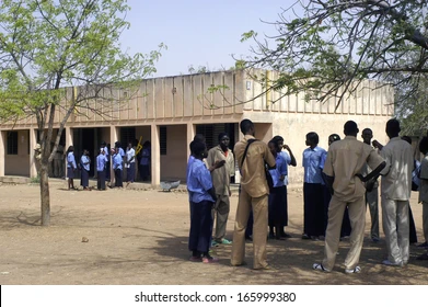 Burkina Faso Koupéla former students honour teachers of East School