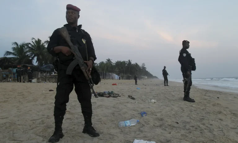 Ivory Coast police arrest three suspected bandits in Minignan after community tip-off