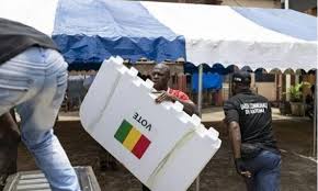 Guinea: Prime Minister Bah Oury affirms government will remain after constitutional “Yes”
