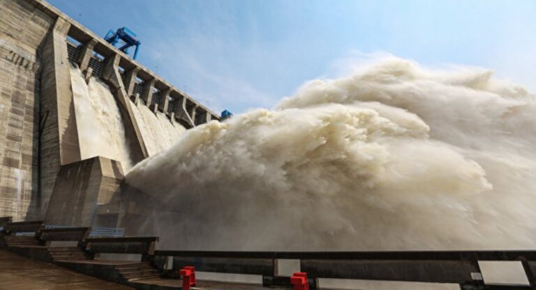 Gabon: Government signs deal to advance Booué and Tsengué-Lélédi dam projects